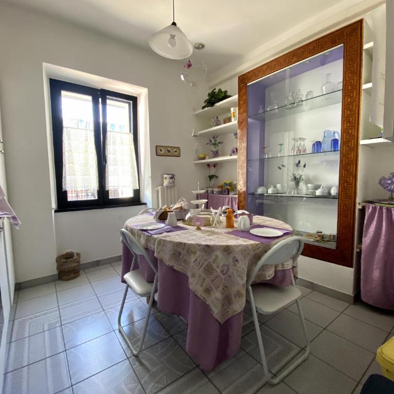 B&B Vittorio Emanuele - Camera Matrimoniale con Bagno Privato Esterno - 1