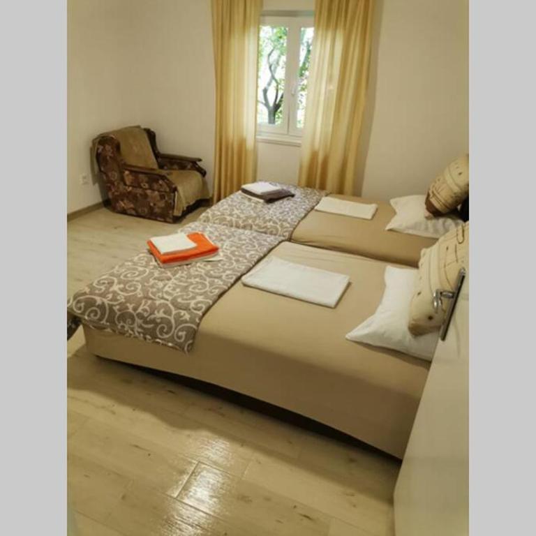 Apartman Danica - Three-Bedroom Apartment - 13