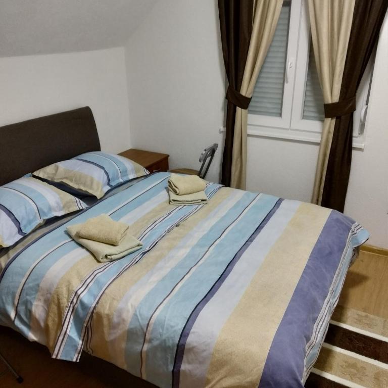 Guest House RG - Dvokrevetna Soba sa Bračnim Krevetom i Zajedničkim Toaletom - 10