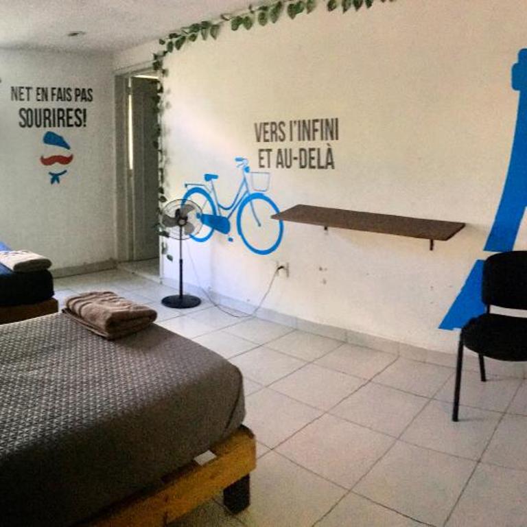 Casa Internacional Querétaro - Triple Room - 1