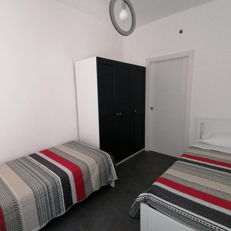 P in centro 2 - Appartamento con 3 Camere da Letto - 2