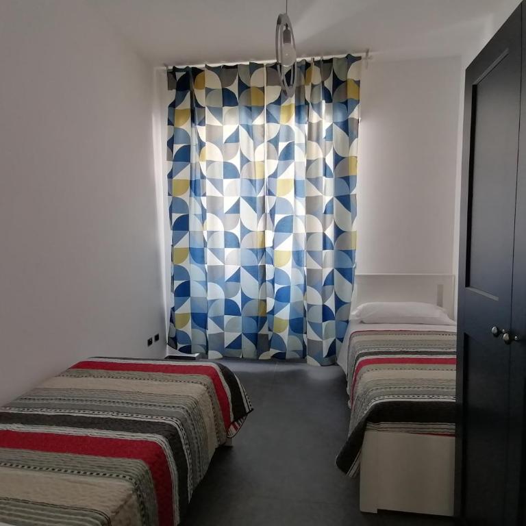 P in centro 2 - Appartamento con 3 Camere da Letto - 3