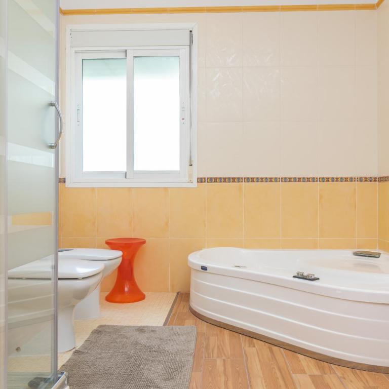 Romaní - Three-Bedroom Chalet - 23