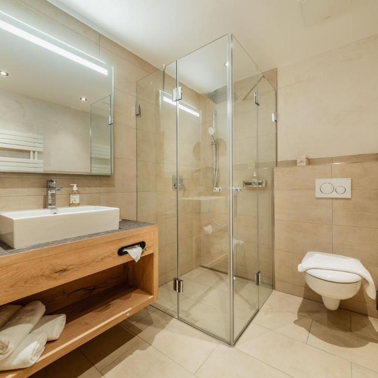 Kräuterhotel Hochzillertal - Superior Dreibettzimmer - 9
