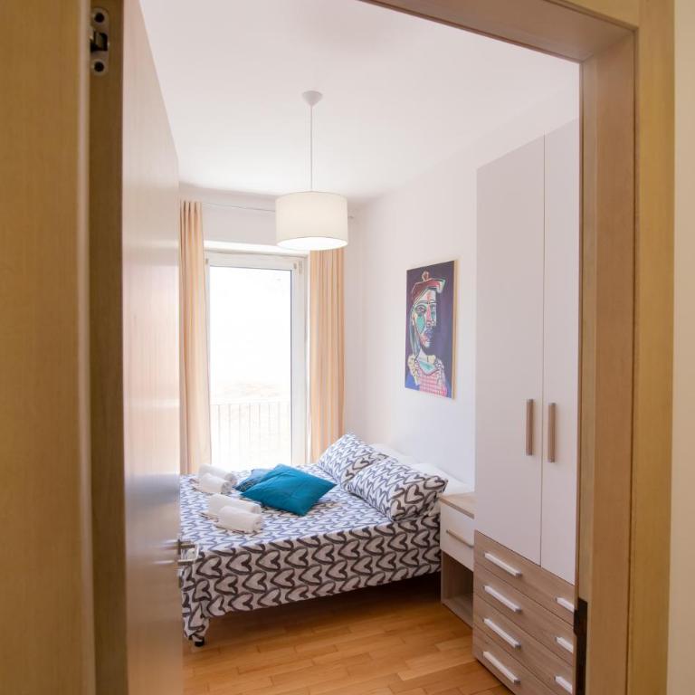 Relais Emilei - Three-Bedroom Apartment - 28