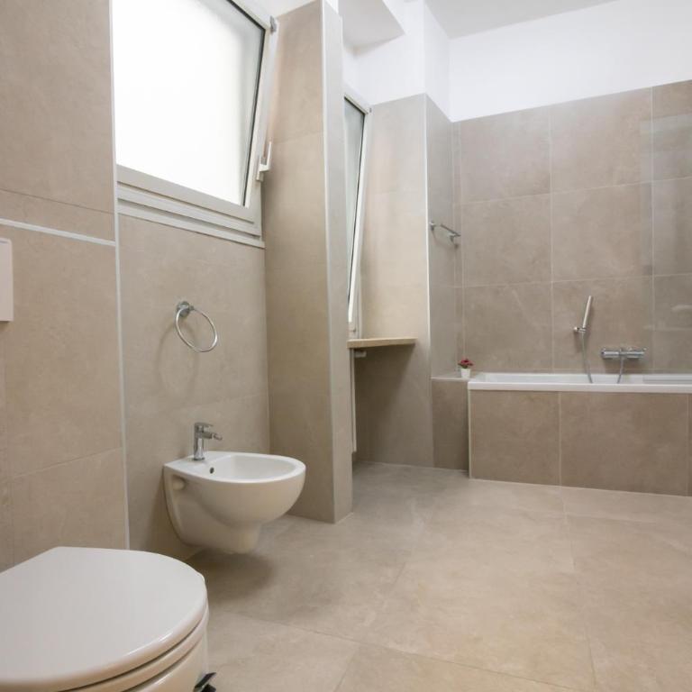 Relais Emilei - Three-Bedroom Apartment - 18