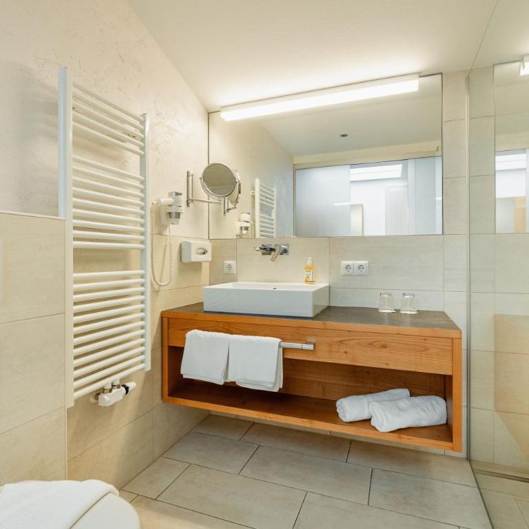 Kräuterhotel Hochzillertal - Superior Dreibettzimmer - 18
