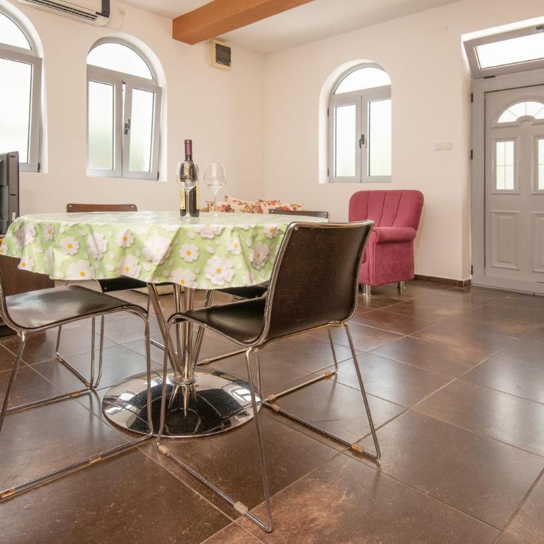 Gemma di Cattaro Apartments - Two-Bedroom Apartment - 4