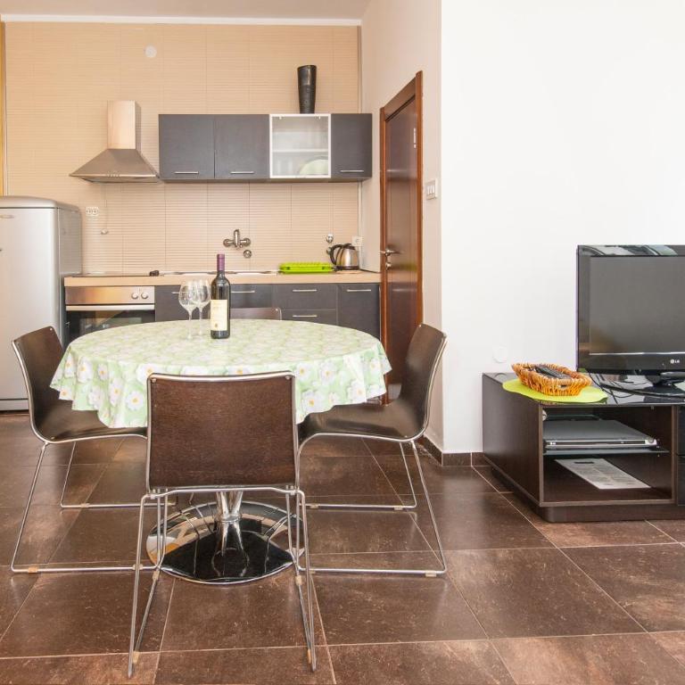 Gemma di Cattaro Apartments - Two-Bedroom Apartment - 5