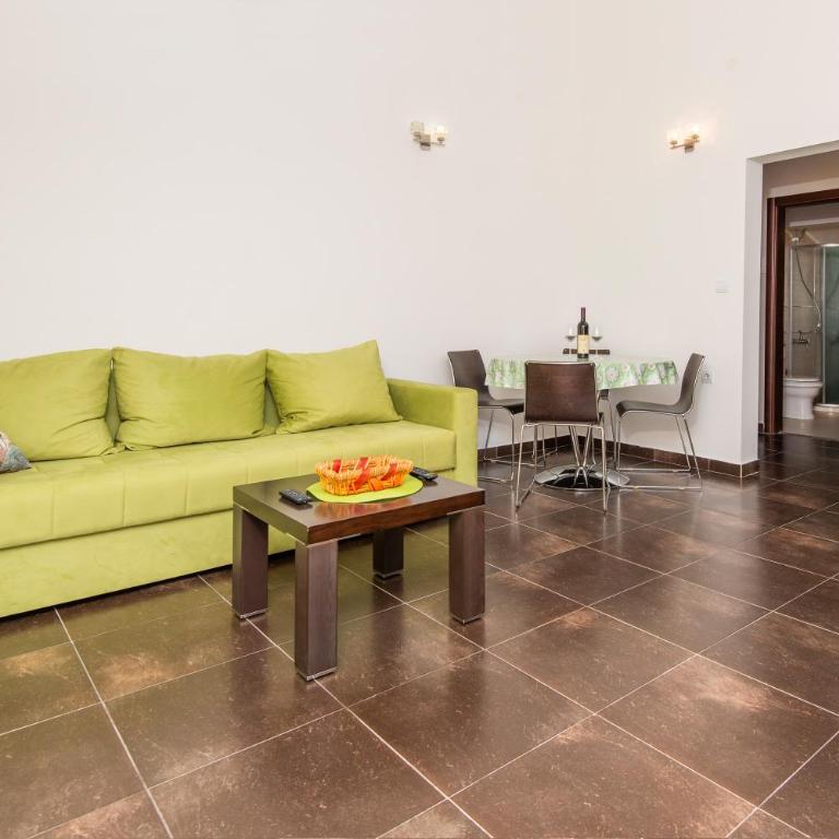 Gemma di Cattaro Apartments - One-Bedroom Apartment - 14