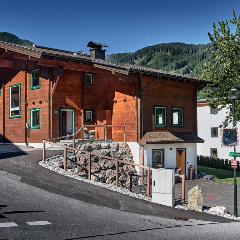 Flachau Lodge - Superior Chalet - 1