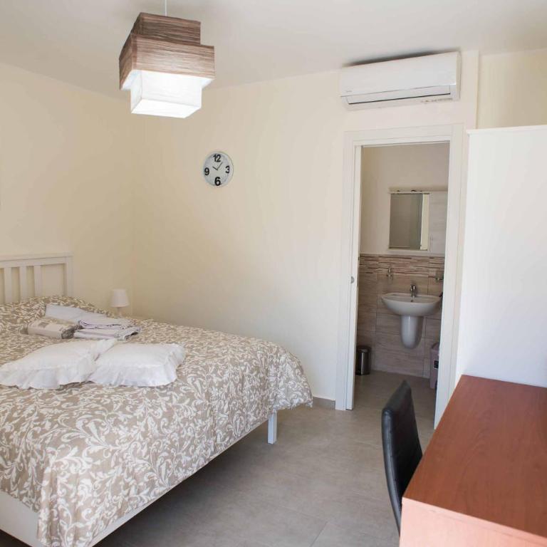 Isola bella - Double Room with Balcony - 1