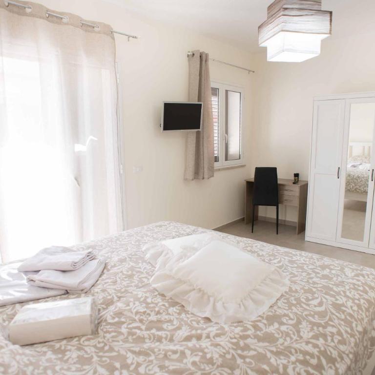 Isola bella - Triple Room with Balcony - 1