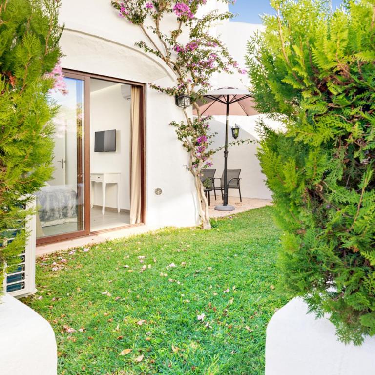 Estepona - Playa - Villa de 2 dormitorios con terrazas al lado del mar AL7 - Apartamento - 1