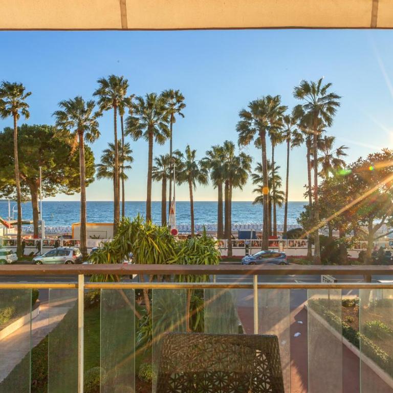 Agence des Résidences - Appartements privés du 45 CROISETTE- Prestige - Apartamento de 2 dormitorios con vistas al mar - 1 - 1