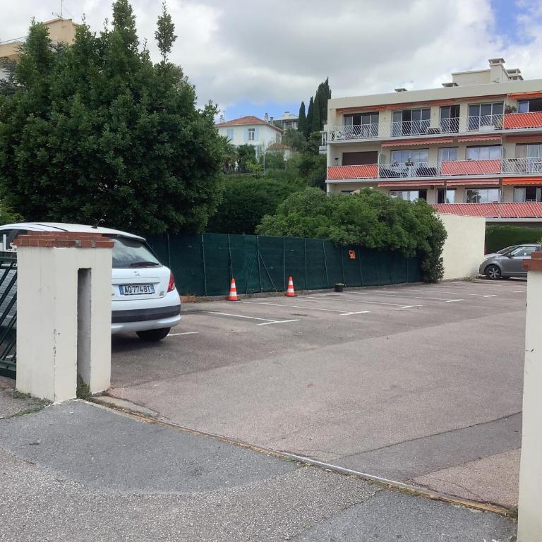 Quartier piscine municipale Bel Appart 4 pers terrasse parking wi-fi - Appartement 1 Chambre - 21