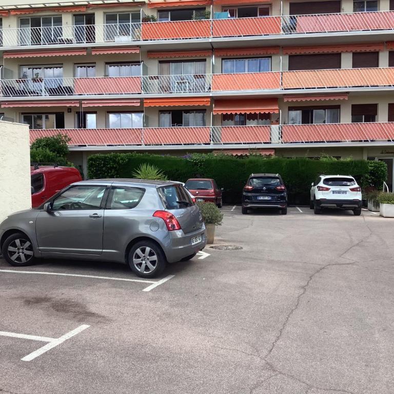 Quartier piscine municipale Bel Appart 4 pers terrasse parking wi-fi - Appartement 1 Chambre - 22