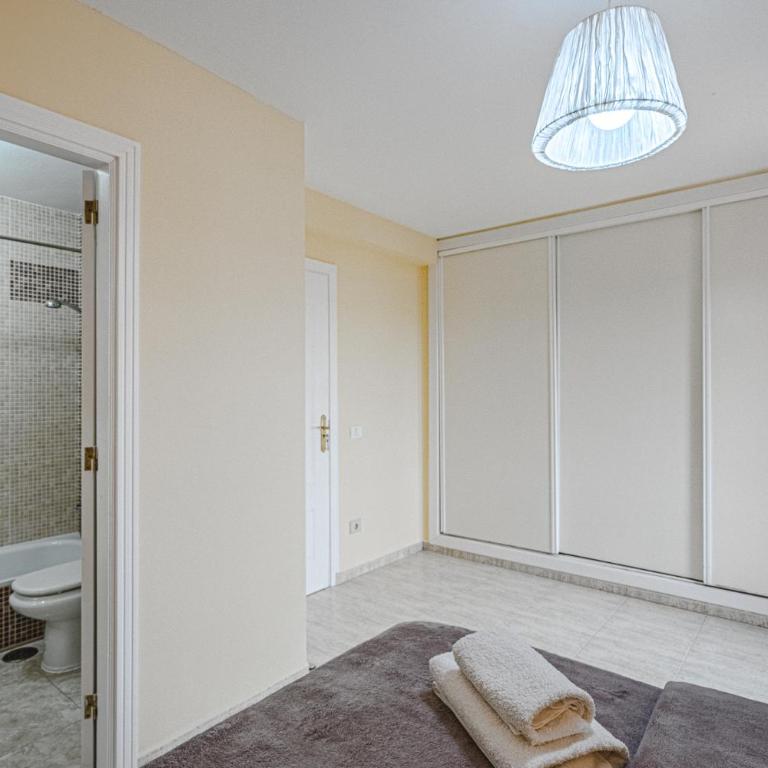RED Large family apartment, three floors, 10 guests - Apartamento de 3 dormitorios - 47