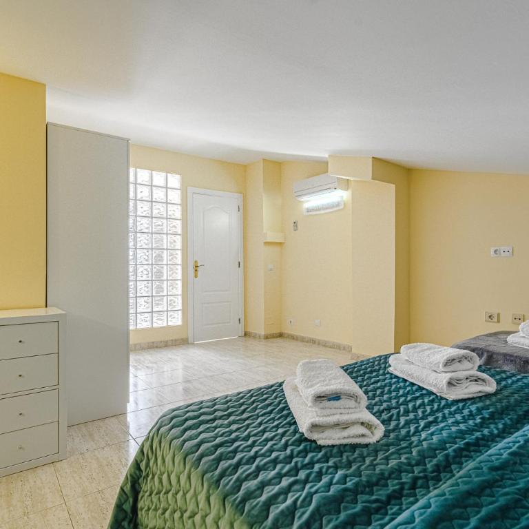 RED Large family apartment, three floors, 10 guests - Apartamento de 3 dormitorios - 45