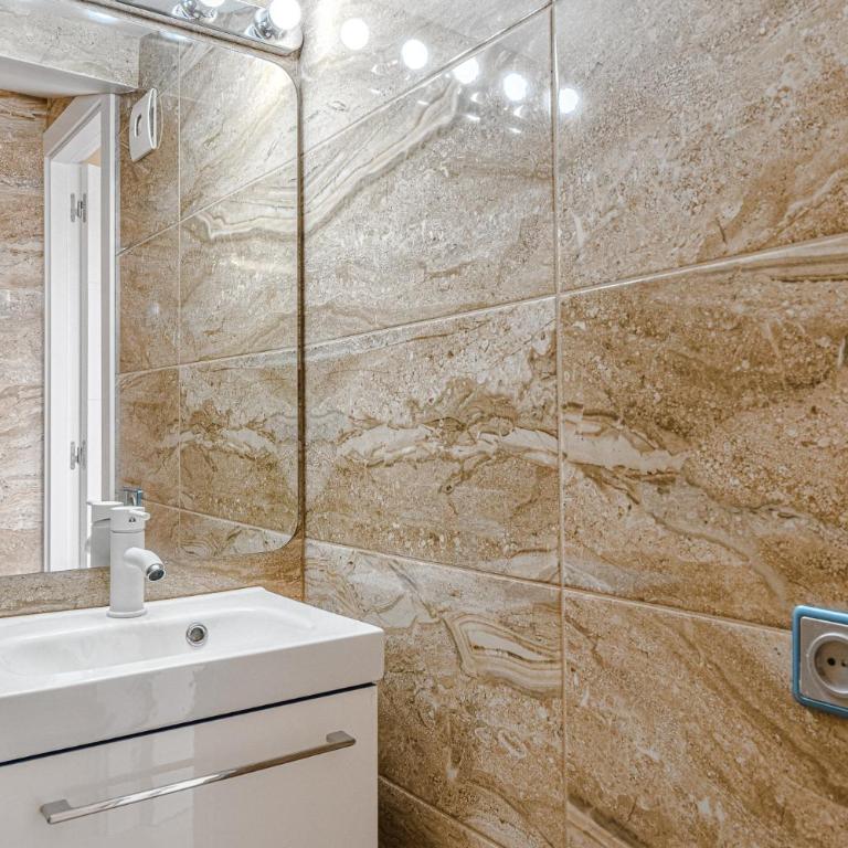 RED Large family apartment, three floors, 10 guests - Apartamento de 3 dormitorios - 35