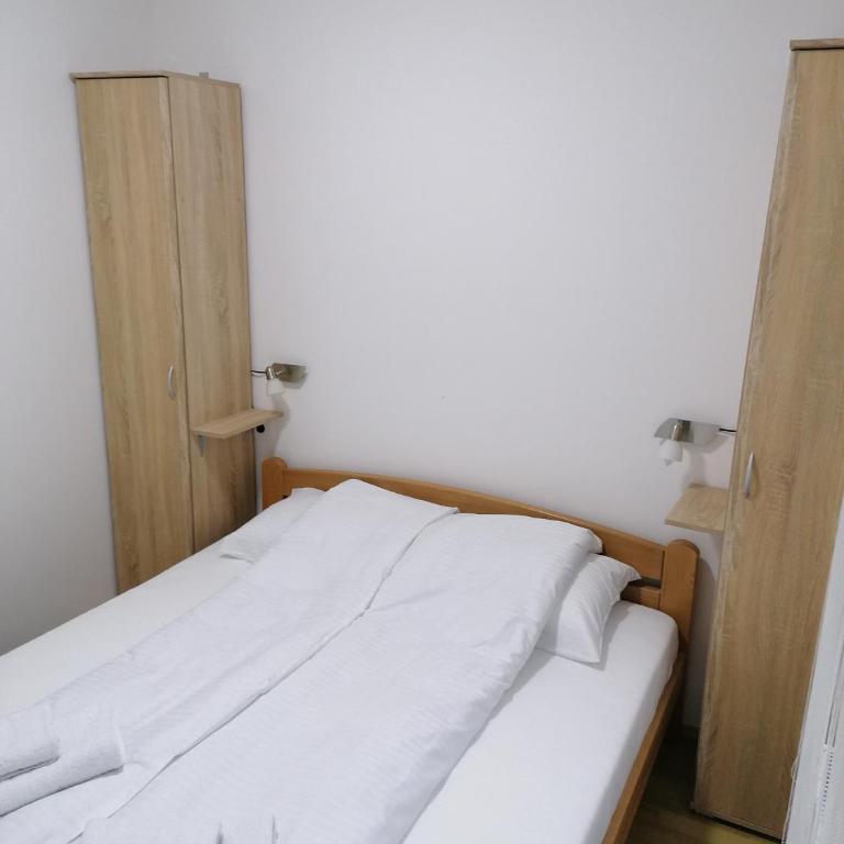 Apartman Ana 3 - Two-Bedroom Apartment - 19