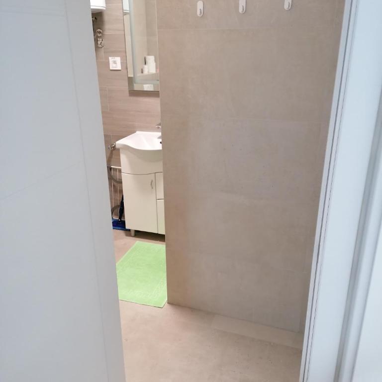 Apartman Ana 3 - Two-Bedroom Apartment - 13
