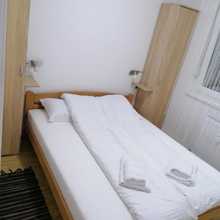 Apartman Ana 3 - Two-Bedroom Apartment - 17