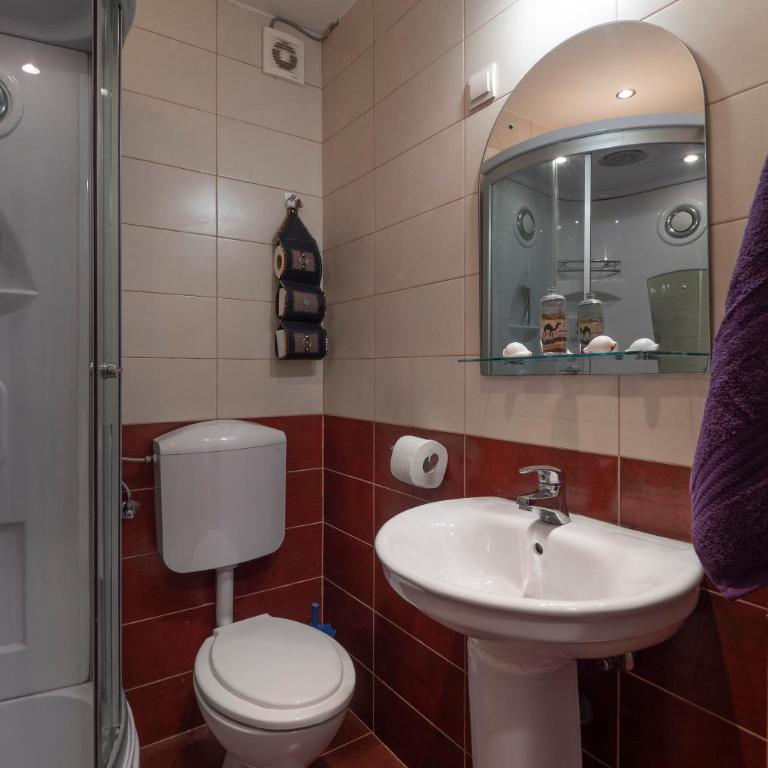 Casa al mare Petrovac, Montenegro - Apartman sa 2 Spavaće Sobe - 12