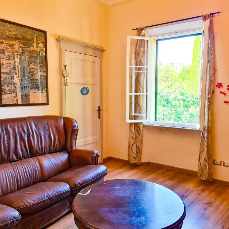Villa Zara - Double Room with Private Bathroom - 9