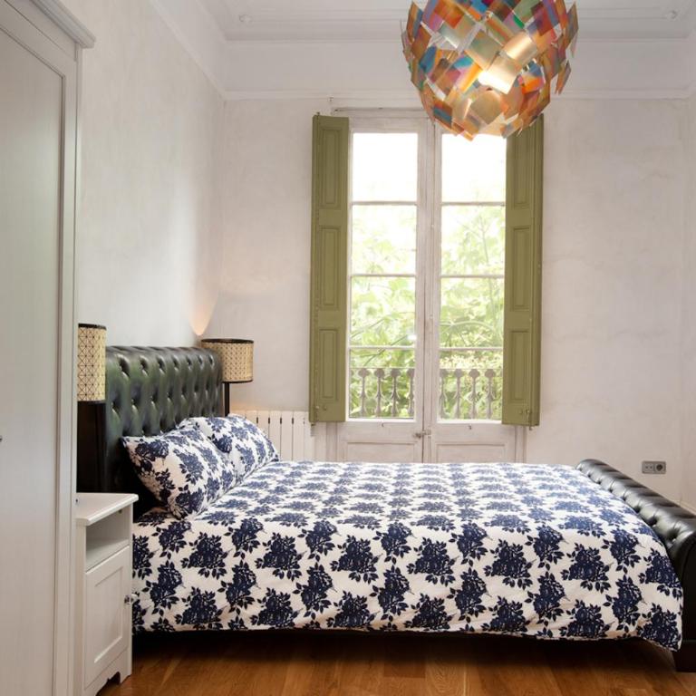 LUXURY BARCELONA CENTRAL CITY COSY 3 BEDROOM APARTMENT WITH PRIVATE TERRACE - Apartamento de 3 dormitorios con balcón - 3