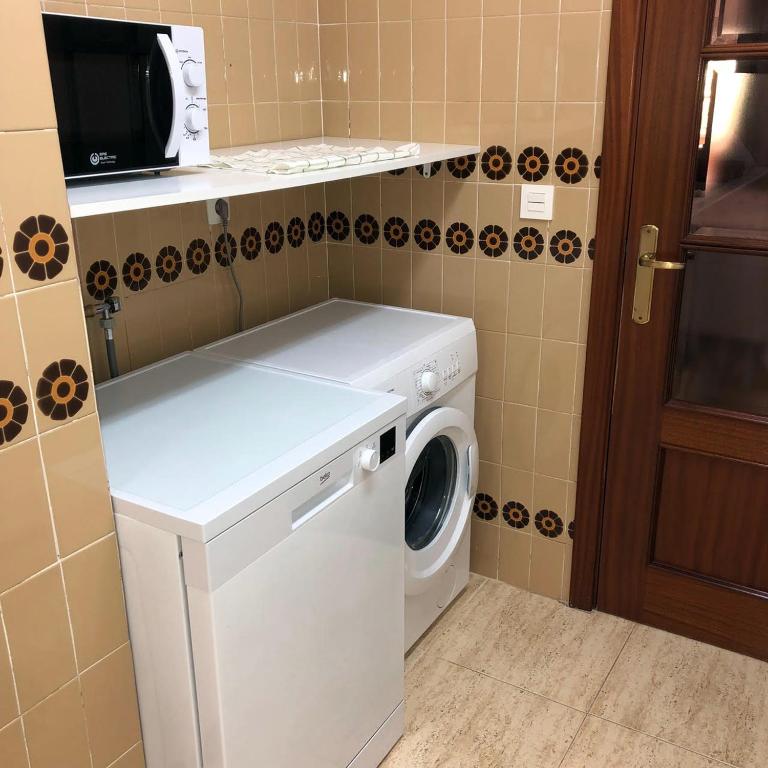 PISO CENTRO CIUDAD CLUB NAUTICO - Apartamento de 3 dormitorios - 13