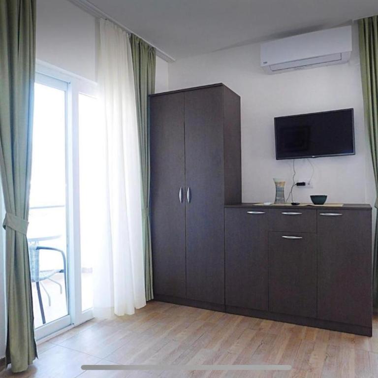 Apartments Lekic Budva - Apartman sa Terasom - 2