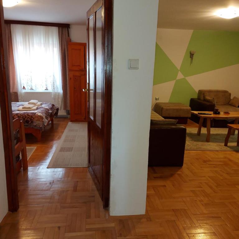 Marko'S Apartments - One-Bedroom Apartment - 11