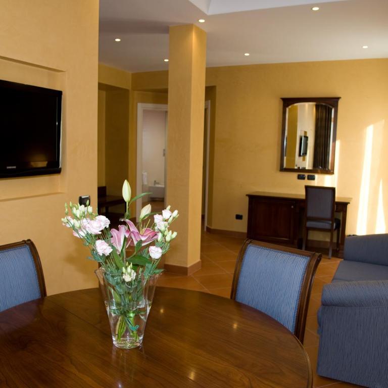 Artemis Hotel - Suite - 1