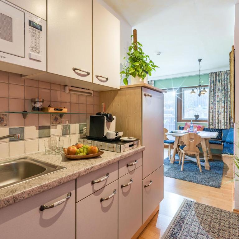 Hotel Garni Ferienhof - Deluxe Suite mit Terrasse - 3
