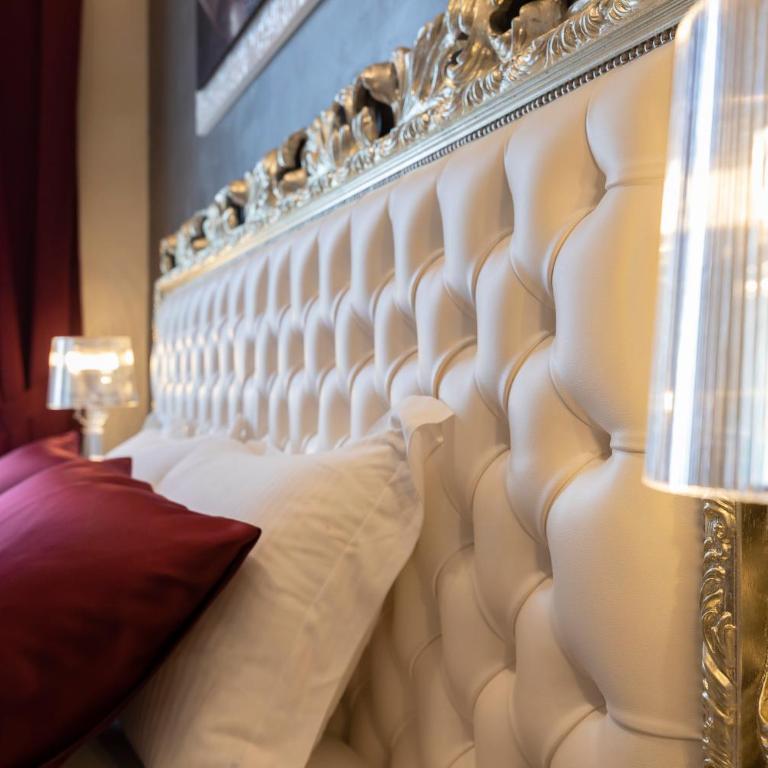 Luxury Liberty House - VILLA & SPA - Camera Matrimoniale/Doppia con Letti Singoli con Balcone - 5
