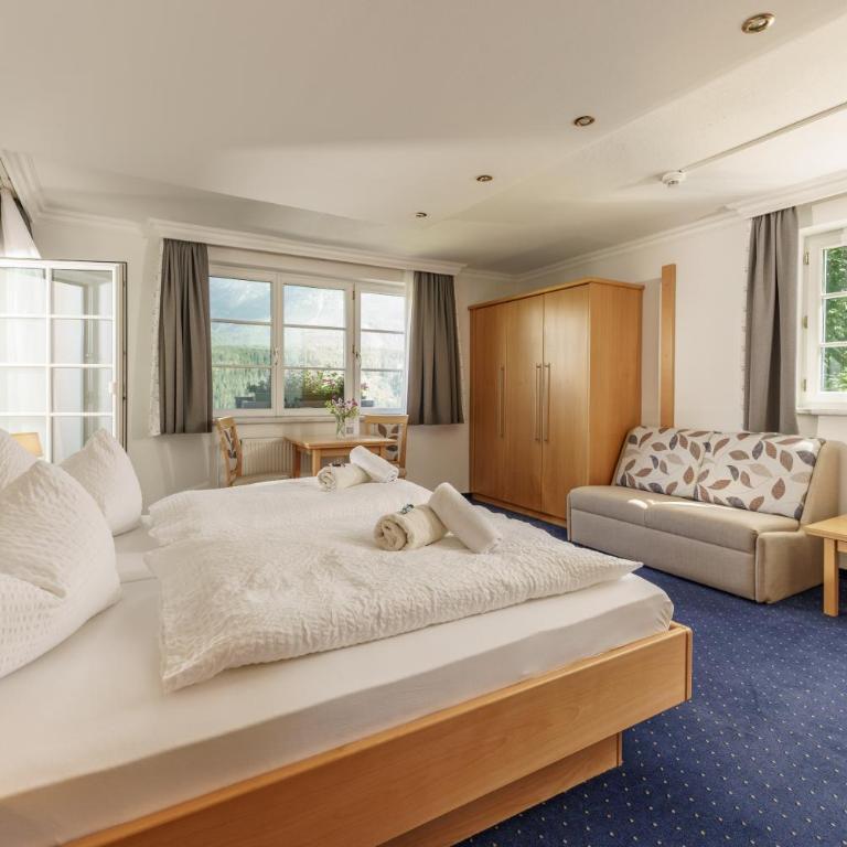 Cafe Pension Kitzer - Großes Doppelzimmer - 3