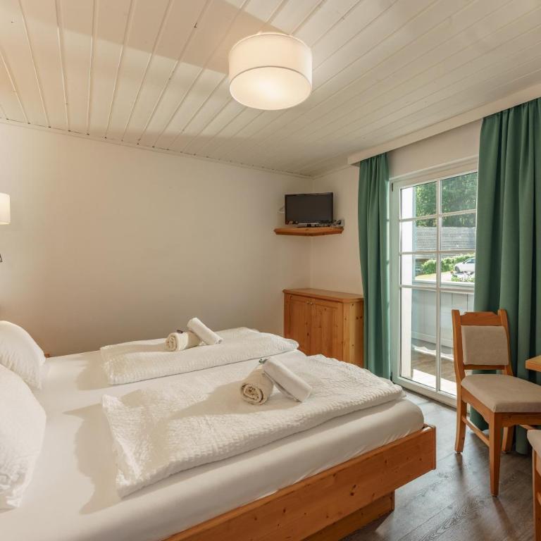 Cafe Pension Kitzer - Standard Doppelzimmer - 4