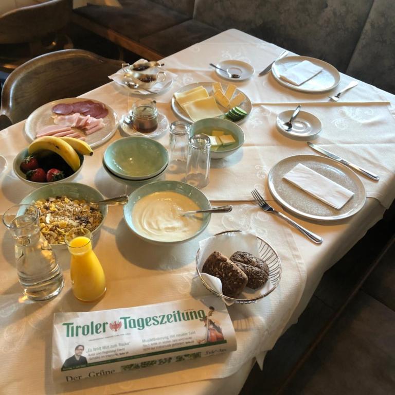 Tiroler Weinstube - Deluxe Apartment mit Balkon - 3