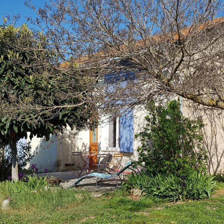Petite maison refaite à neuf dans mas du 19ème siècle - Two-Bedroom House - 1