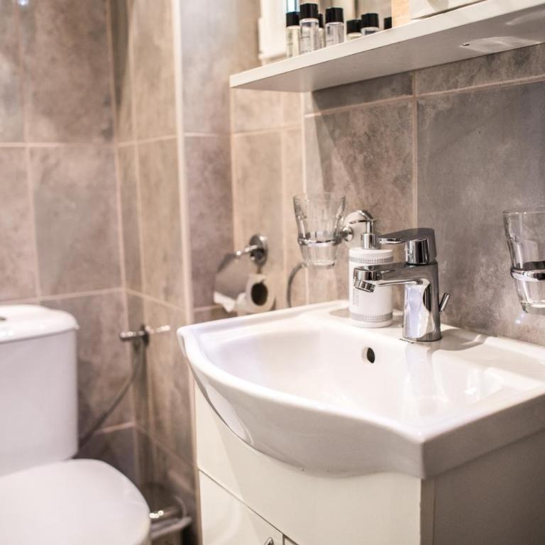 Prince Hall - Junior Suite - 11