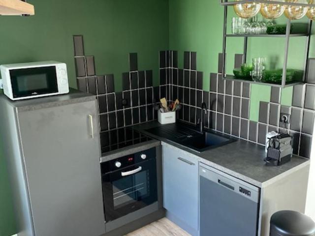 duplex proche gare vue tour Perret avec parking gratuit - Apartamento de 2 dormitorios - 4