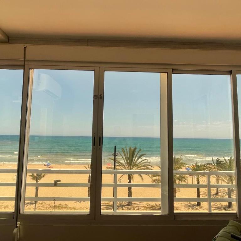 SWEETBEACH, vistas increibles del mar y a solo 10 metros de la playa !! - Apartamento con vistas al mar - 2