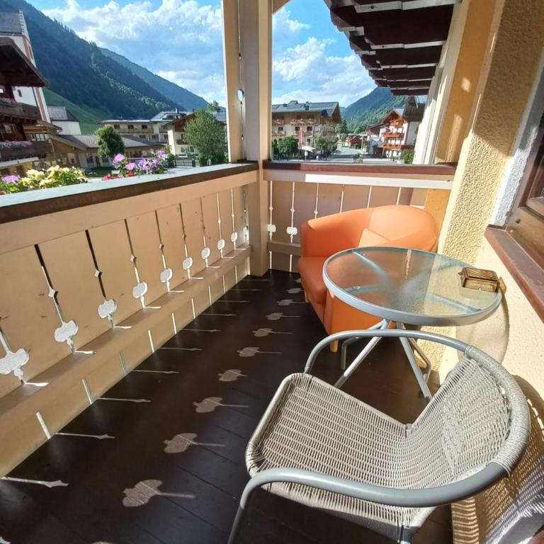 Apart-Pension Oberreiter - Comfort Doppel-/Zweibettzimmer mit Balkon - 6