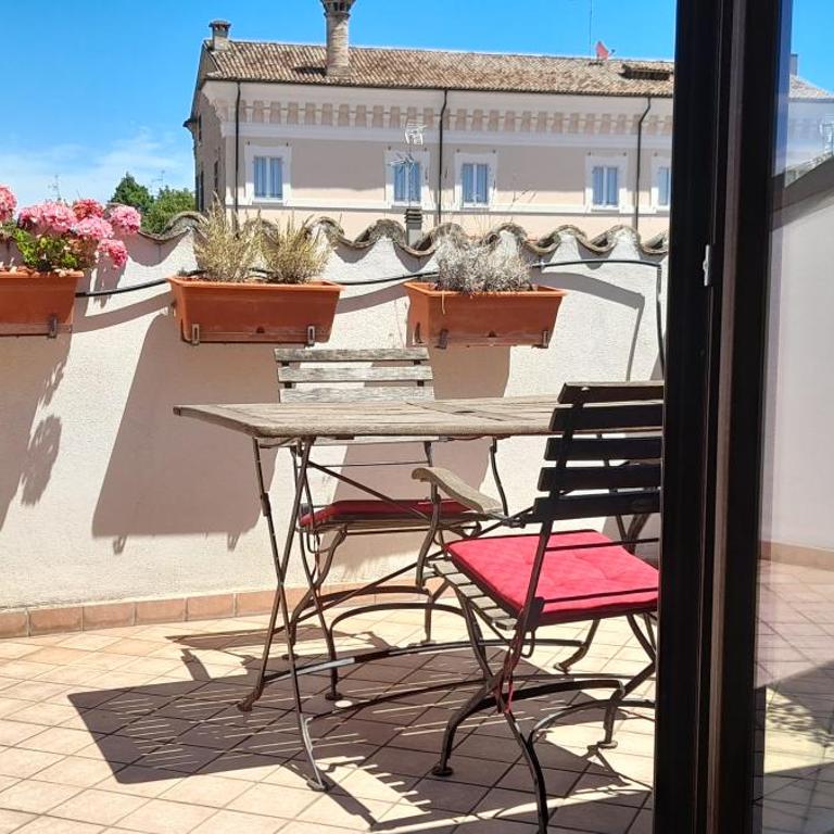 Corte Cavour. Una mansarda nel cuore della città - Two-Bedroom Apartment - 2