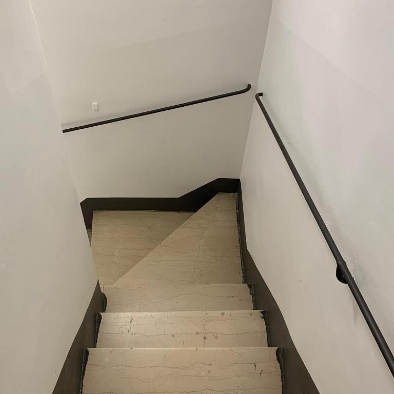 Via Avelli, 4 - Daniela - Florence Charming Apartments - Delightful and bright 3rd-floor apartment without elevator, overlooking one of Florence's most beautiful squares, Exceptionally located for exploring the city - Appartamento con 1 Camera da Letto - 24
