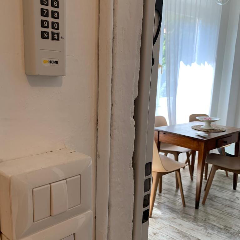 Via Avelli, 4 - Daniela - Florence Charming Apartments - Delightful and bright 3rd-floor apartment without elevator, overlooking one of Florence's most beautiful squares, Exceptionally located for exploring the city - Appartamento con 1 Camera da Letto - 22