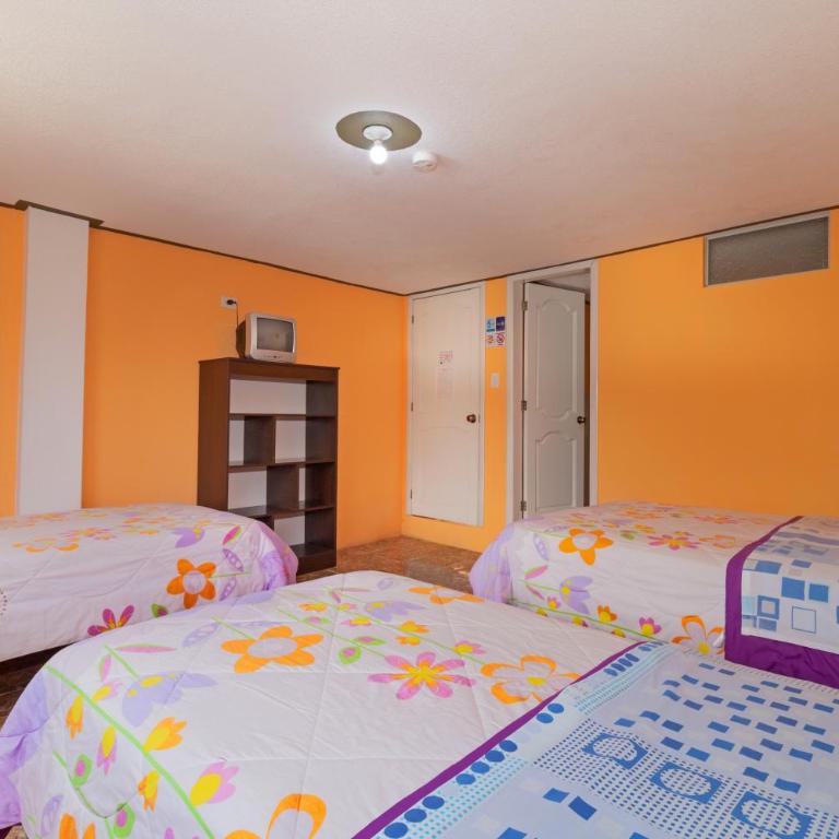 Hostal Rossy - Habitación cuádruple - 2