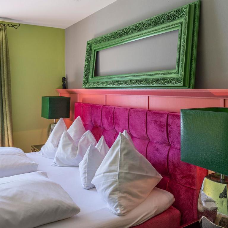 Cortisen am See - Adults only - Superior Doppelzimmer mit Seeblick und einem Balkon. - 1