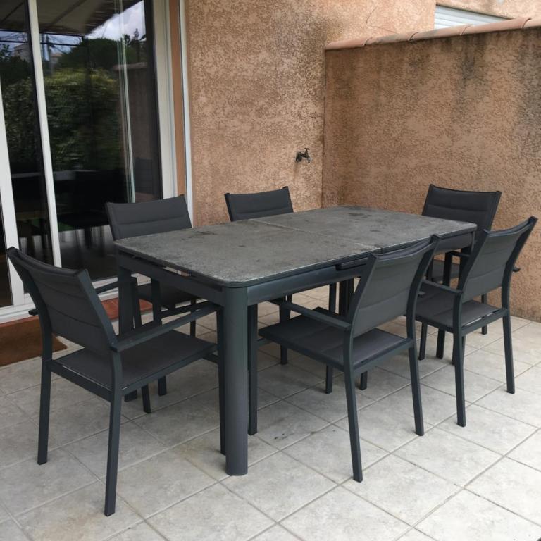La Villa de Claire, Climatisation, Parking - Two-Bedroom House - 2